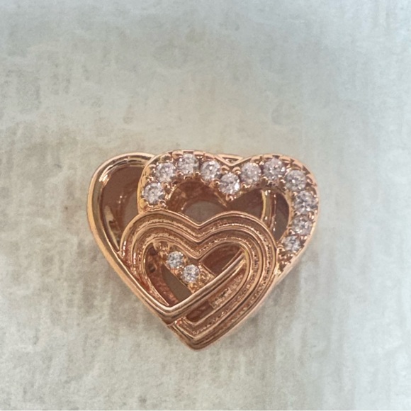Pandora Jewelry - 🆕Pandora Intertwined Love Hearts Charm